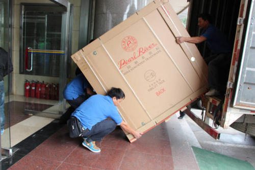 于都钢琴贵重工艺品无忧运